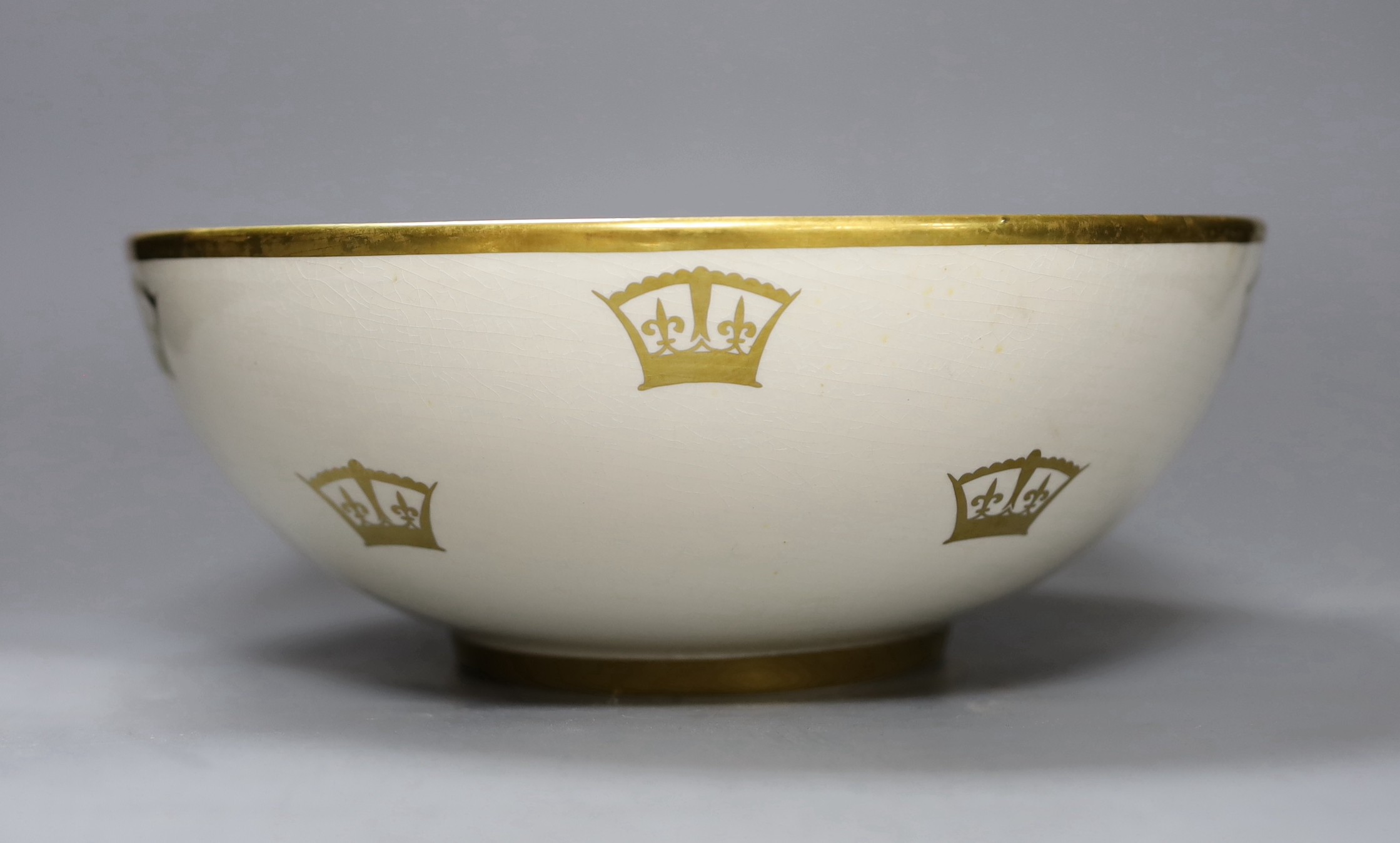 A Grays Pottery bowl commemorating 'Coronation of George VI - Queen Elizabeth 1937', 27cm